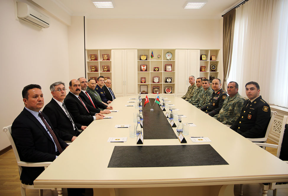 Una delegación de la Universidad Nacional de Defensa de Türkiye visitó Najchiván
