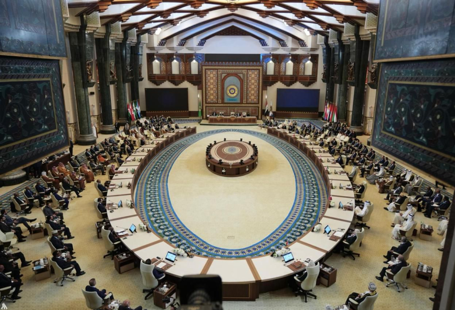انطلاق أعمال القمة العربية في بغداد
