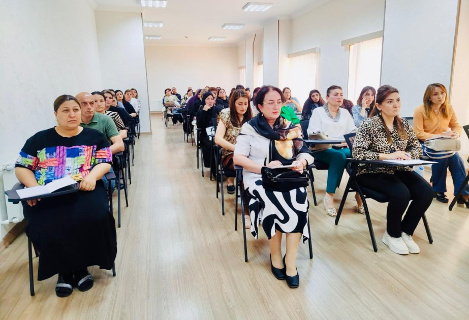 Naxçıvanda Ailə Sağlamlıq mərkəzlərinin tibb heyəti üçün maarifləndirici təlim keçirilib