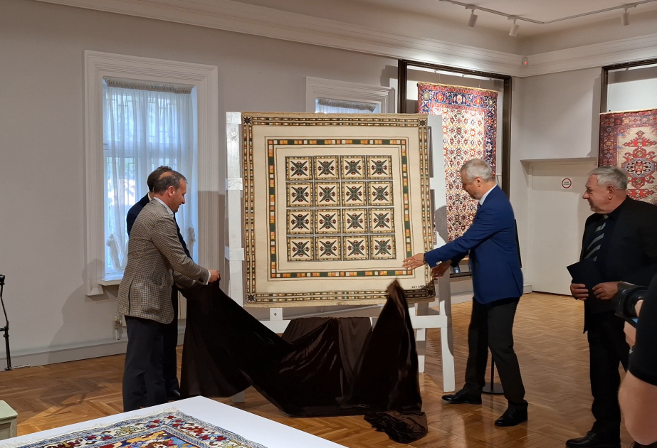 Azerbaijani carpets take center stage in Moldova VIDEO