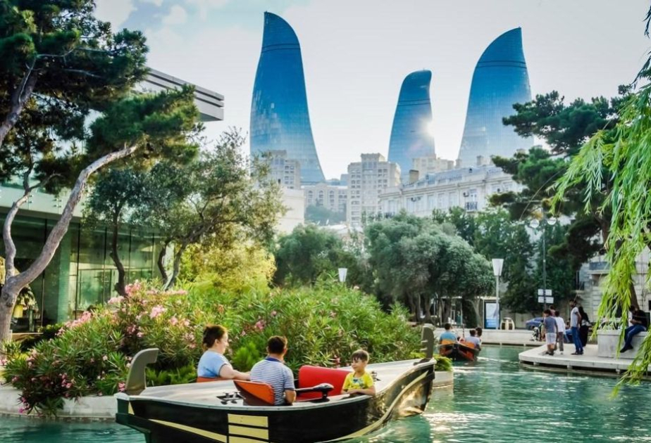 Bu ilin dörd ayında Azərbaycanı 735 mindən çox qonaq ziyarət edib