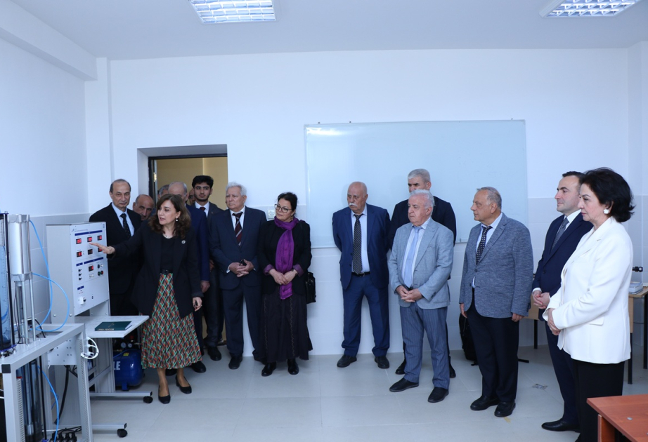 AzMİU-da yeni laboratoriyalar istifadəyə verilib
