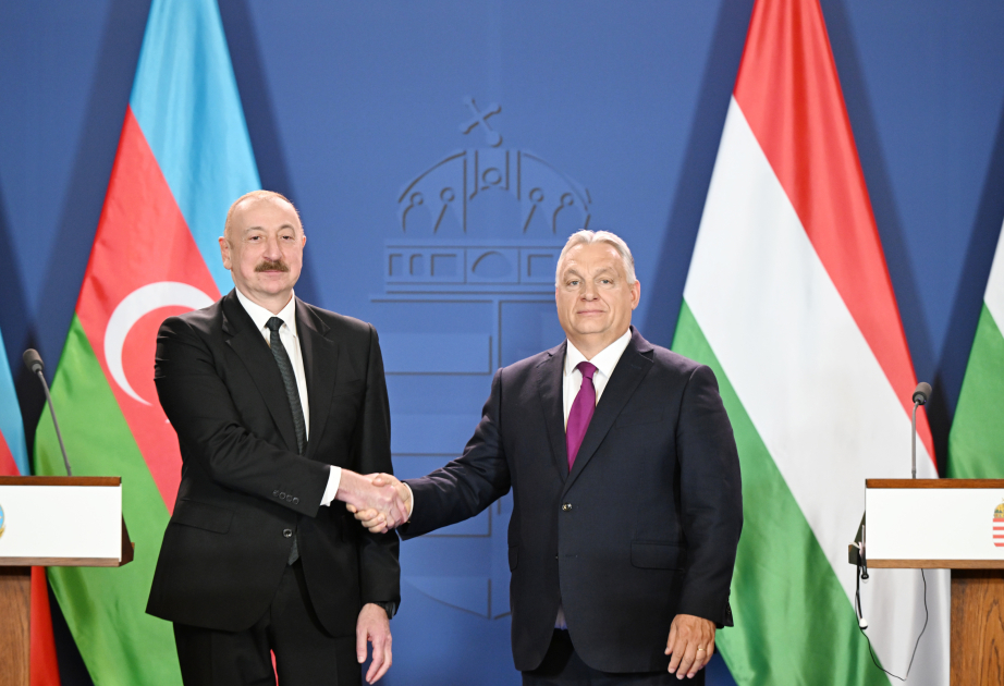 Präsident Ilham Aliyev und Premierminister Viktor Orbán geben Presseerklärungen ab AKTUALISIERT VIDEO