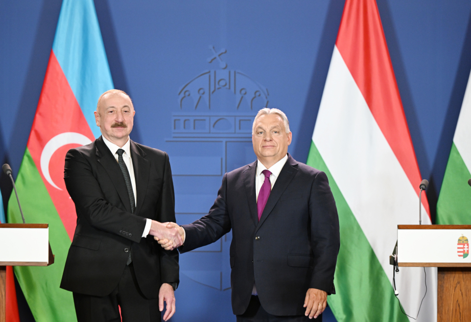 Le président azerbaïdjanais et le Premier ministre hongrois font des déclarations à la presse MIS A JOUR VIDEO