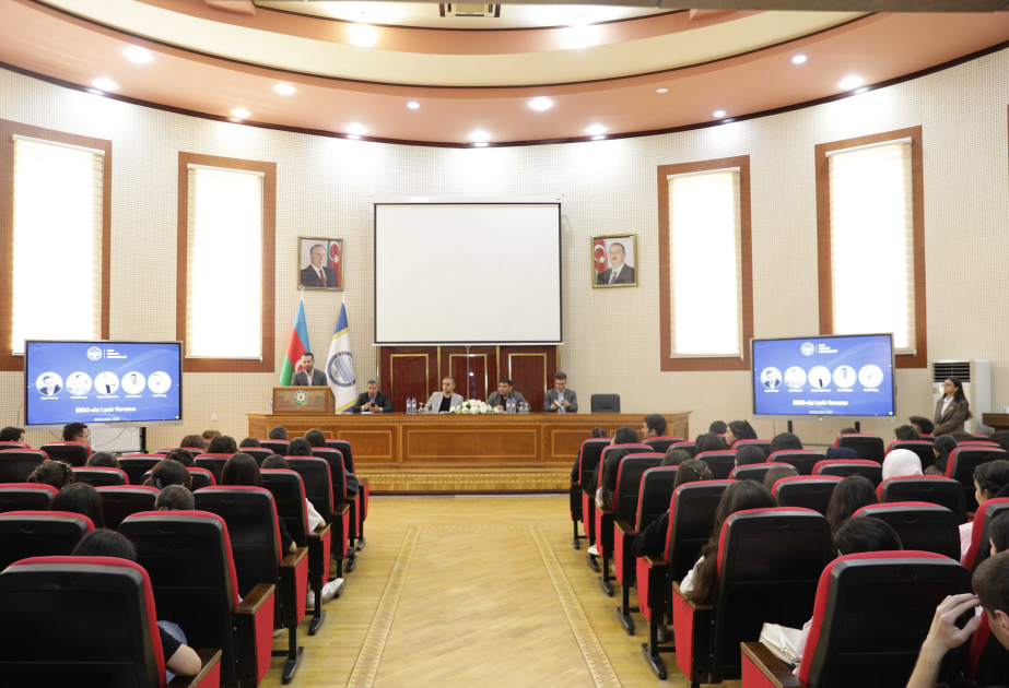 BDU-da birinci şeir forumu keçirilib