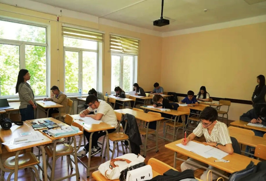 Dillər Universitetinin Konfutsi İnstitutunda Çin dili səviyyə imtahanı keçirilib