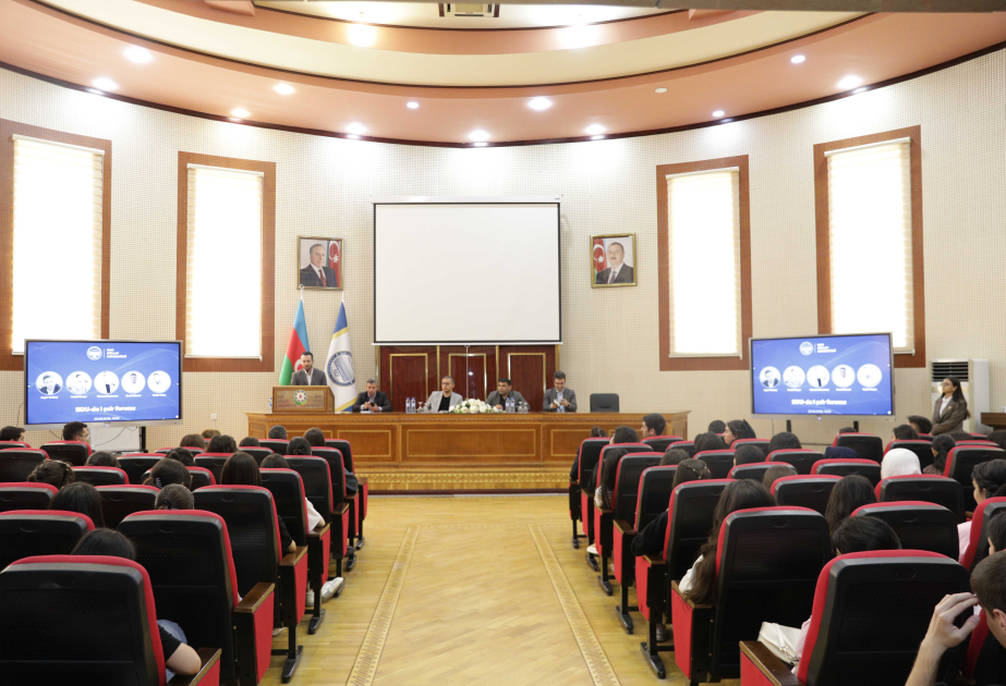 В Бакинском госуниверситете прошел I стихотворный форум