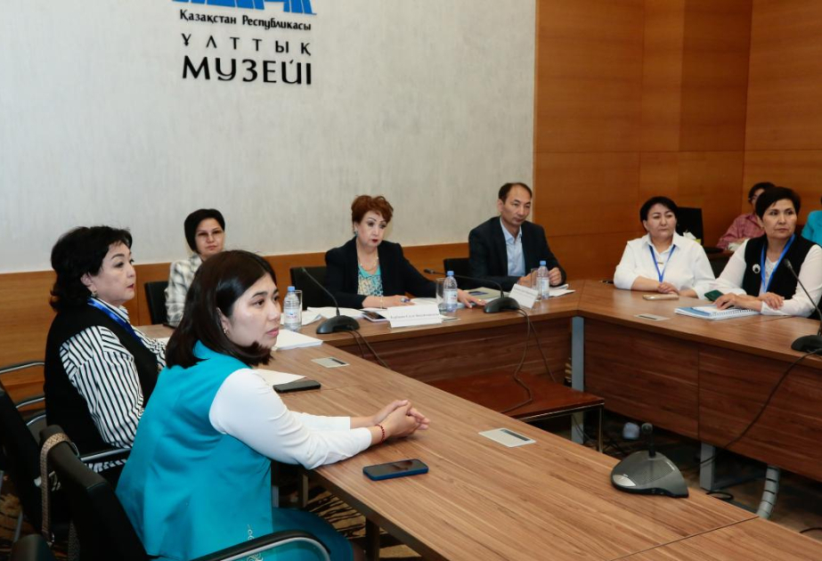 Азербайджан делится опытом консервации музейных ценностей на форуме в Астане