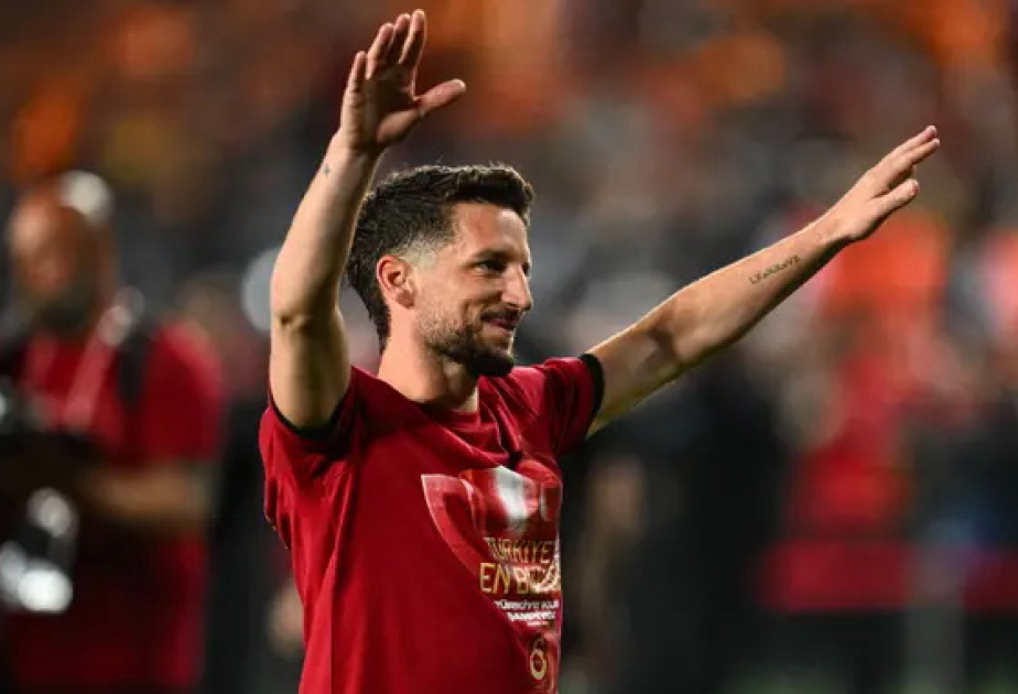 “Qalatasaray” tanınmış hücumçusu ilə vidalaşacaq