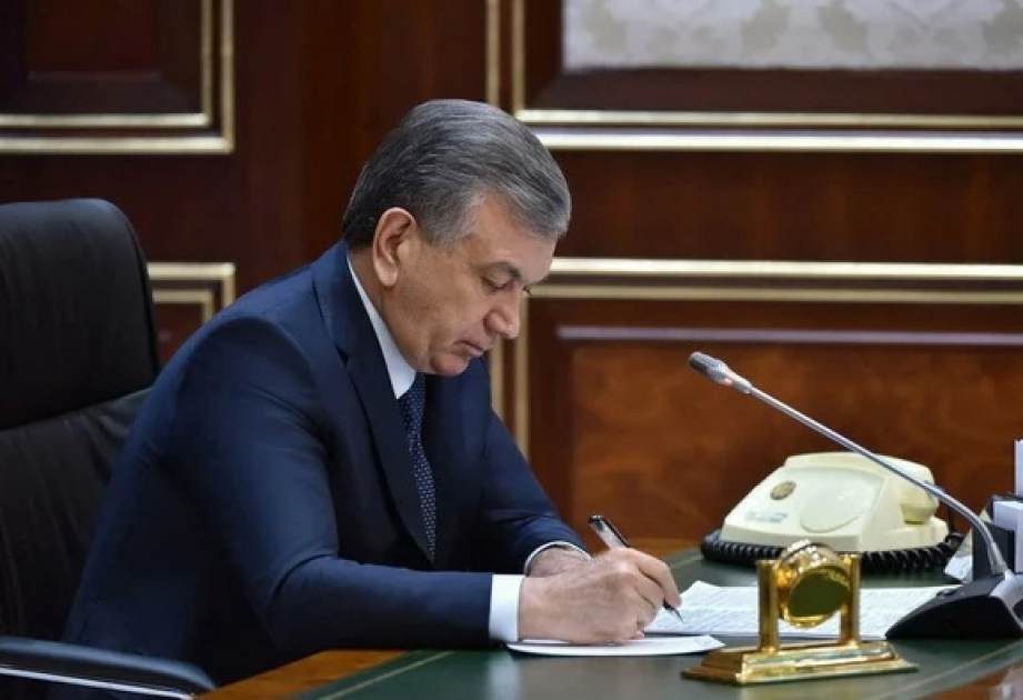 Özbəkistan Prezidenti Şavkat Mirziyoyev Azərbaycanla müttəfiqlik münasibətləri haqqında Müqavilənin təsdiq edilməsi barədə Qanunu imzalayıb