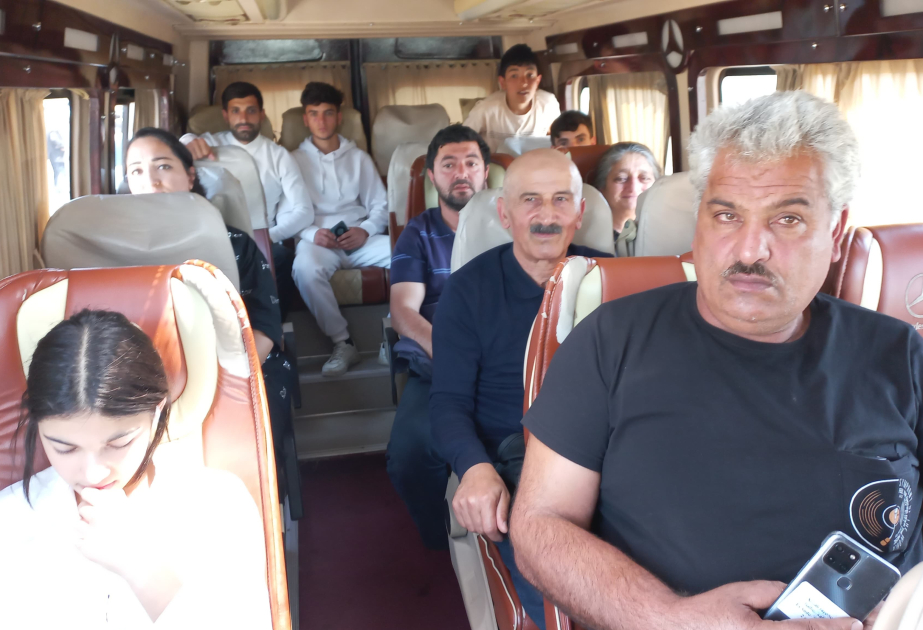 Grand retour : un autre groupe d’anciens déplacés internes s’installe à Khodjaly
