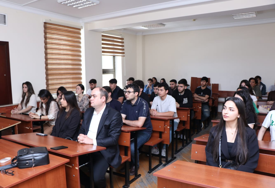 AzMİU-da “Bank işinin təşkili” mövzusunda elmi seminar-təlim keçirilib