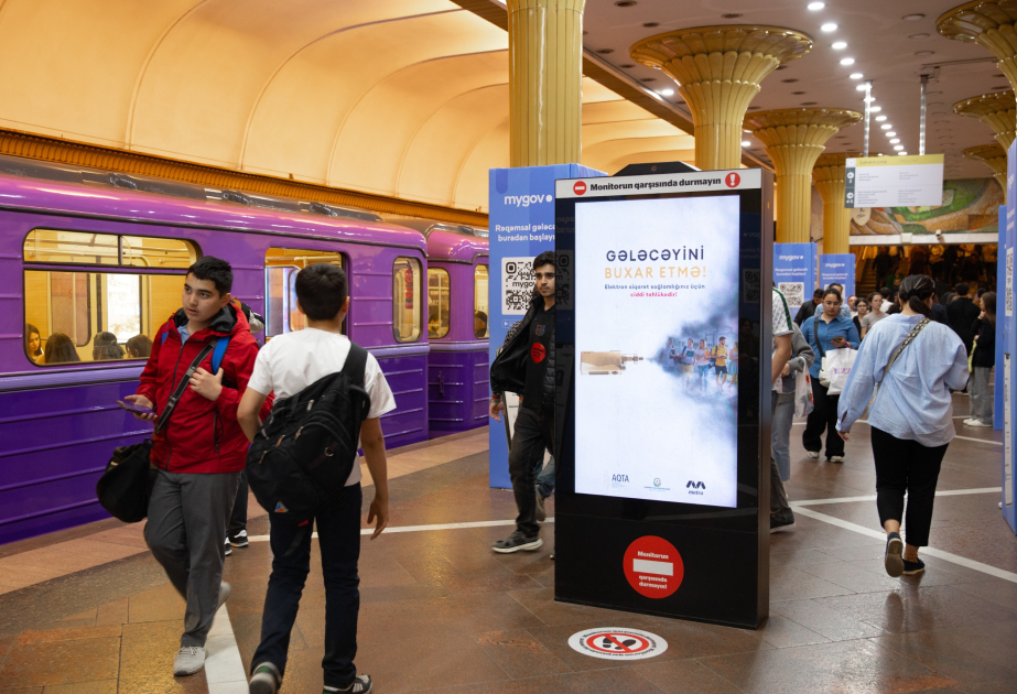 Bakı metrosunda veyplərin təhlükələri barədə sosial reklamlar yayımlanır
