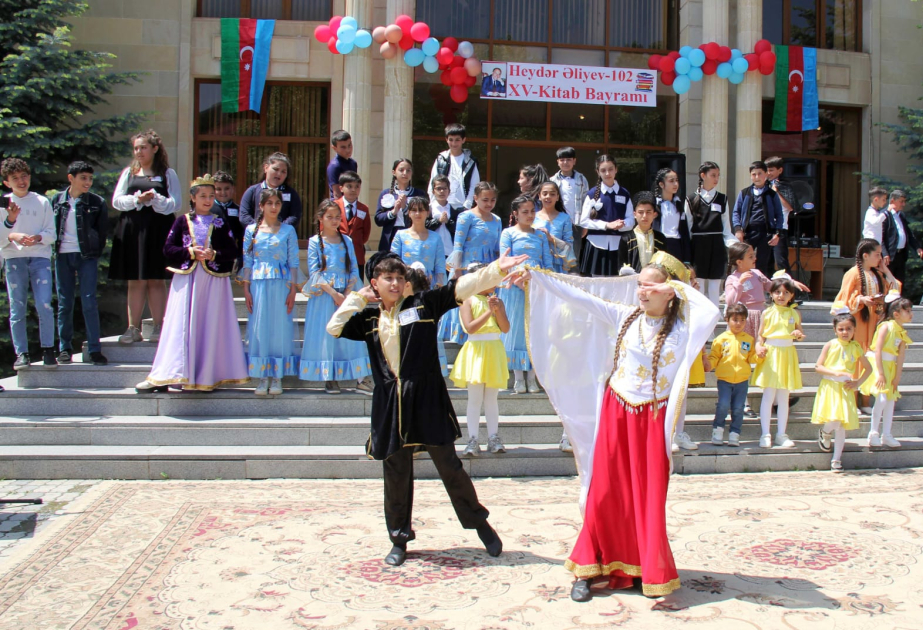 15. traditionelles Bücherfest in Daschkasan veranstaltet