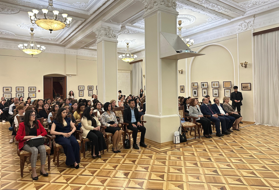 “Cümhuriyyət maarifçiliyi və müstəqil Azərbaycanın təhsil yolu” mövzusunda tədbir keçirilib