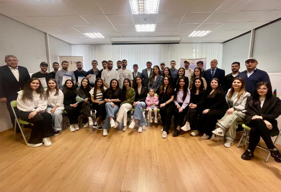 Yekaterinburqda azərbaycanlı tələbələr arasında “Konstitusiya və Suverenlik İli”nə həsr olunmuş viktorina keçirilib