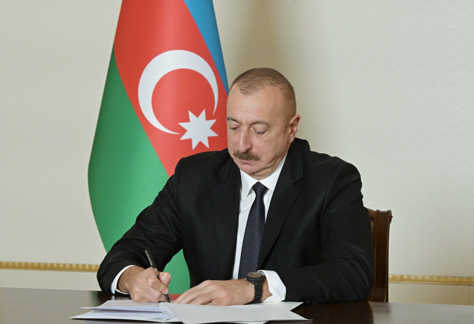 Prezident İlham Əliyev “Məhkum edilmiş bir sıra şəxslərin əfv olunması haqqında” Sərəncam imzalayıb