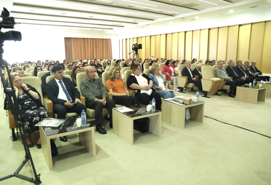 “Milli dövlətçilik və folklor” mövzusunda respublika elmi konfransı keçirilib VİDEO