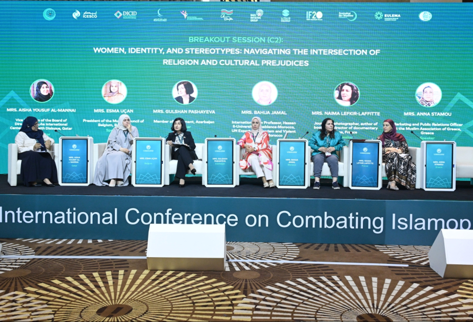 “Qadınlar, kimlik və stereotiplər: Din və mədəni önyarğıların kəsişməsində naviqasiya” - panel sessiya