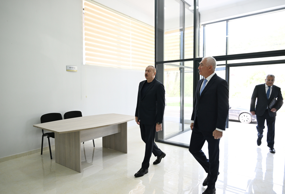 Ilham Aliyev inaugura la aldea Beylik en el distrito de Lachin como parte del programa de retorno a territorios liberados