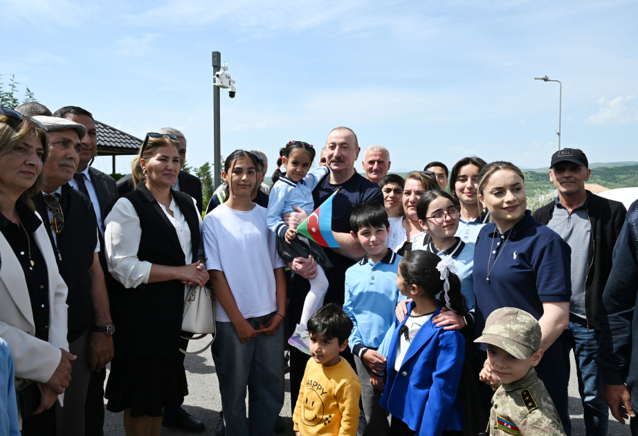 President Ilham Aliyev met with residents in Lachin VIDEO
