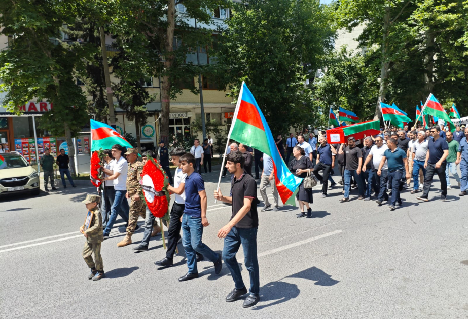 Birinci Qarabağ müharibəsinin şəhidi Mingəçevirdə torpağa tapşırılıb VİDEO
