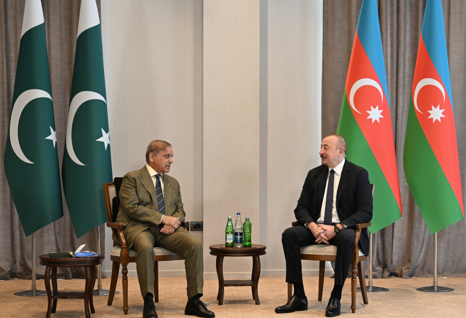 Azərbaycan Prezidenti İlham Əliyevin Pakistanın Baş naziri ilə Laçında məhdud tərkibdə görüşü keçirilib YENİLƏNİB VİDEO