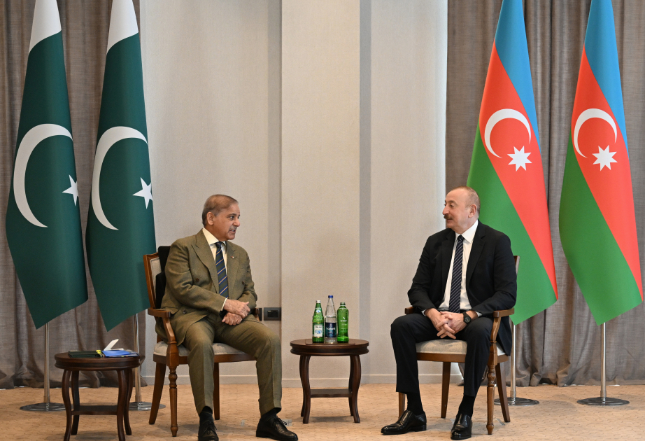 President of Azerbaijan Ilham Aliyev held limited format meeting with Prime Minister of Pakistan in Lachin VIDEO