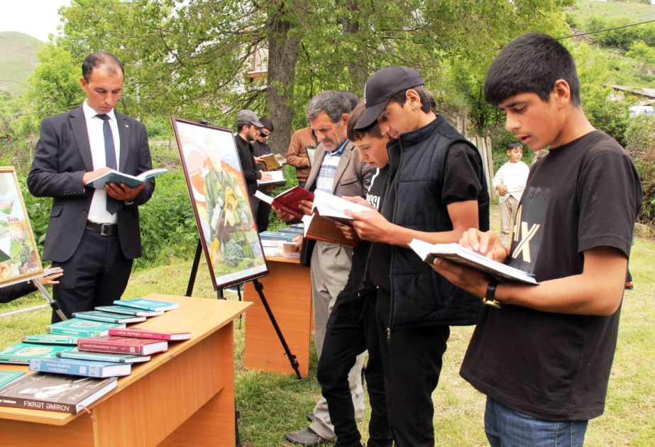 Daşkəsəndə Kitab sərgisi açılıb