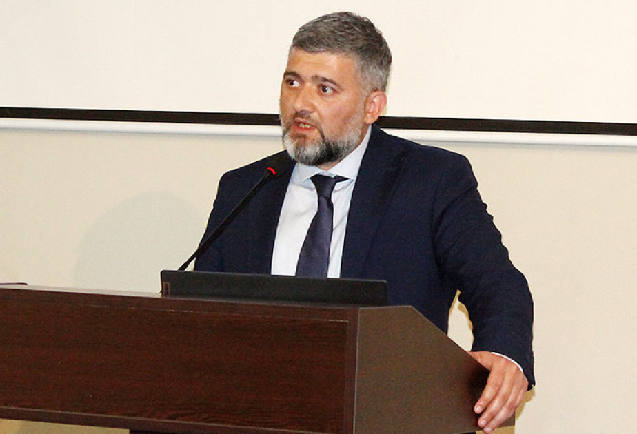 Futbol klublarına lisenziyalar təqdim olunub