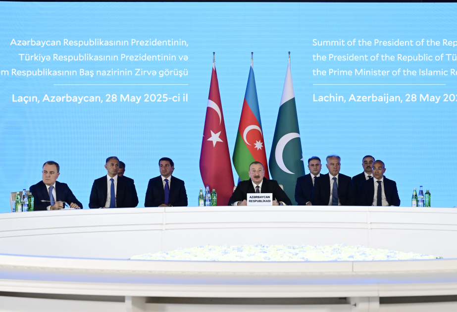 الرئيس إلهام علييف: ما تغيرت خارطة منطقتنا بفضل تعاون أذربيجان وتركيا فحسب بل وخارطة طاقة الجغرافيا الواسع أيضا