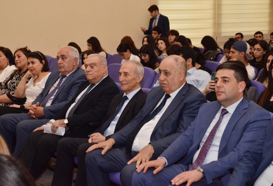 Prezident yanında Dövlət İdarəçilik Akademiyasında Azərbaycanın Müstəqillik Günü qeyd edilib