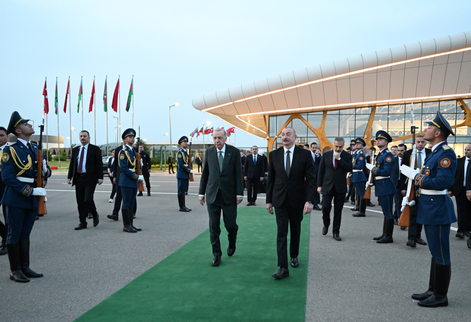 Le président turc Recep Tayyip Erdogan termine sa visite en Azerbaïdjan VIDEO