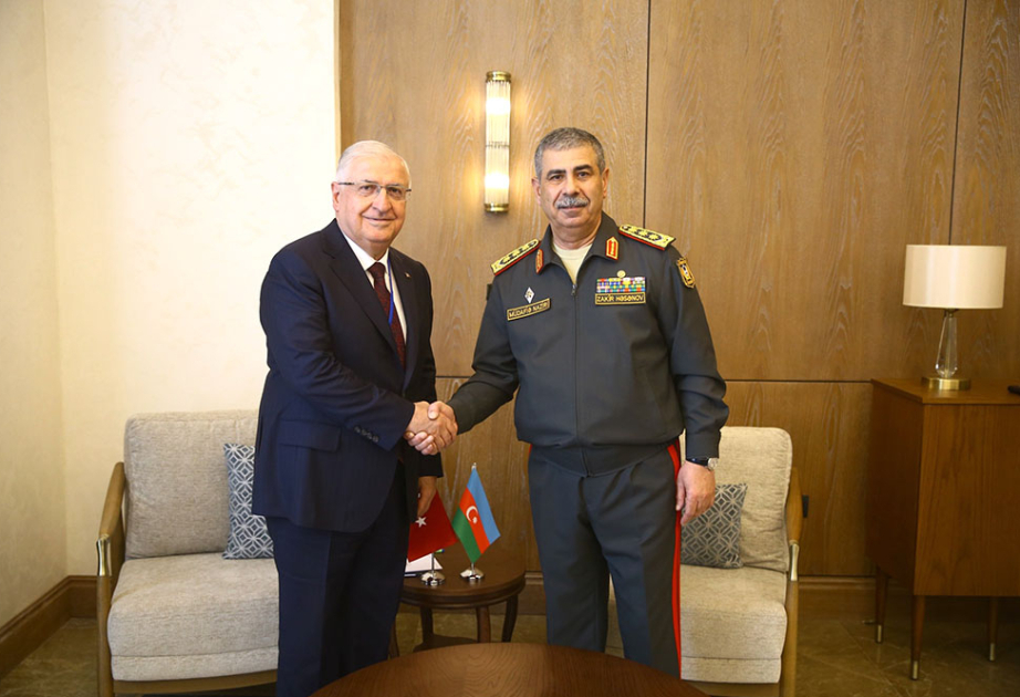 Azerbaijan Defense Minister meets with his Turkish counterpart