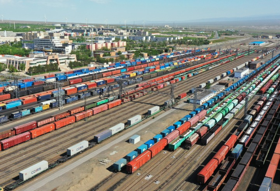 Grenzübergang Alashankou fertigt mehr als 3.000 China-Europa-Güterzüge im laufenden Jahr ab