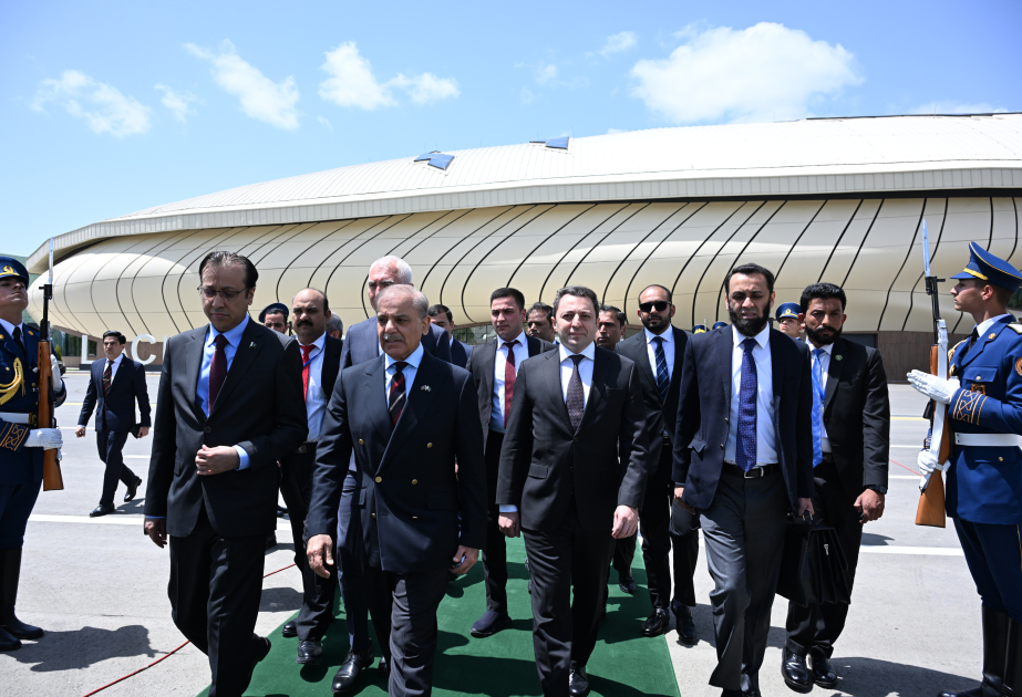 Le Premier ministre pakistanais Shehbaz Sharif termine sa visite en Azerbaïdjan