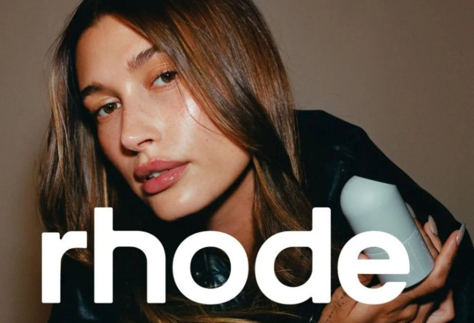 Heyli Biber “Rhode” kosmetik markasını 1 milyard dollara satıb
