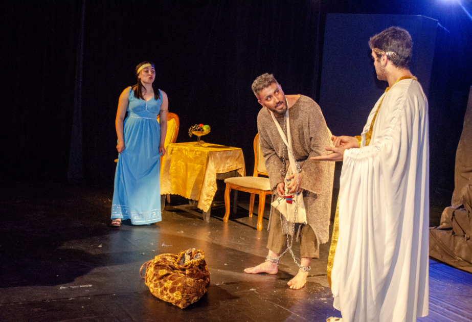BDU tələbələri “Pillə-3” Tələbə Tamaşaları Festivalında çıxış ediblər