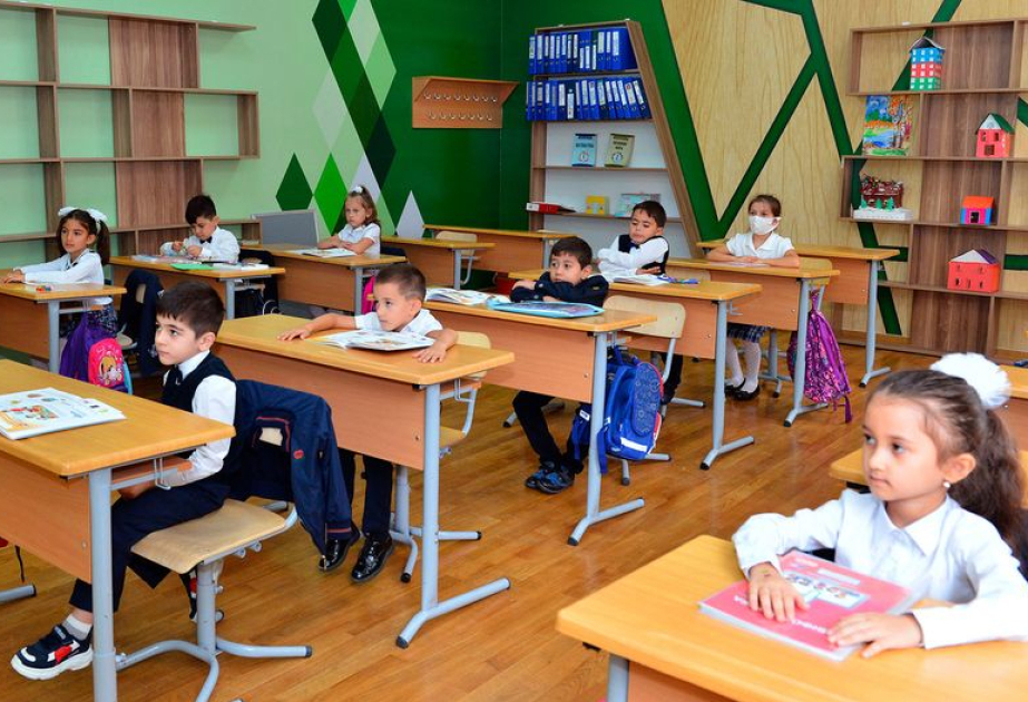 Agentlik: 580 mindən çox şagird ibtidai sinifdə təhsil alır