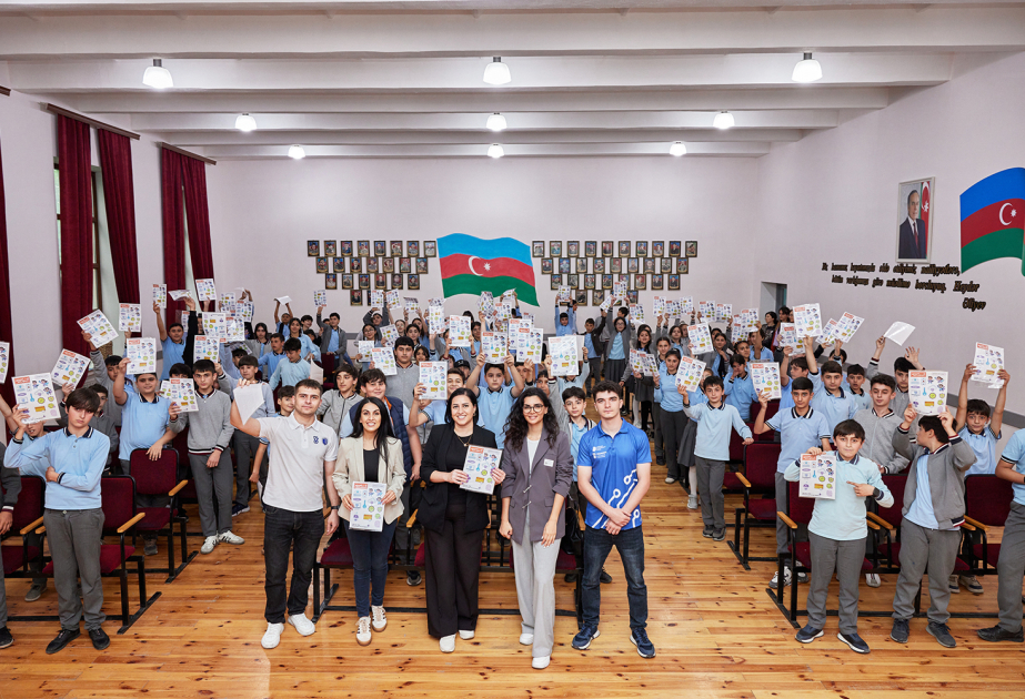 ®  “Azercell” “Məktəblilər üçün Kibermaarifləndirmə Proqramı”na start verib