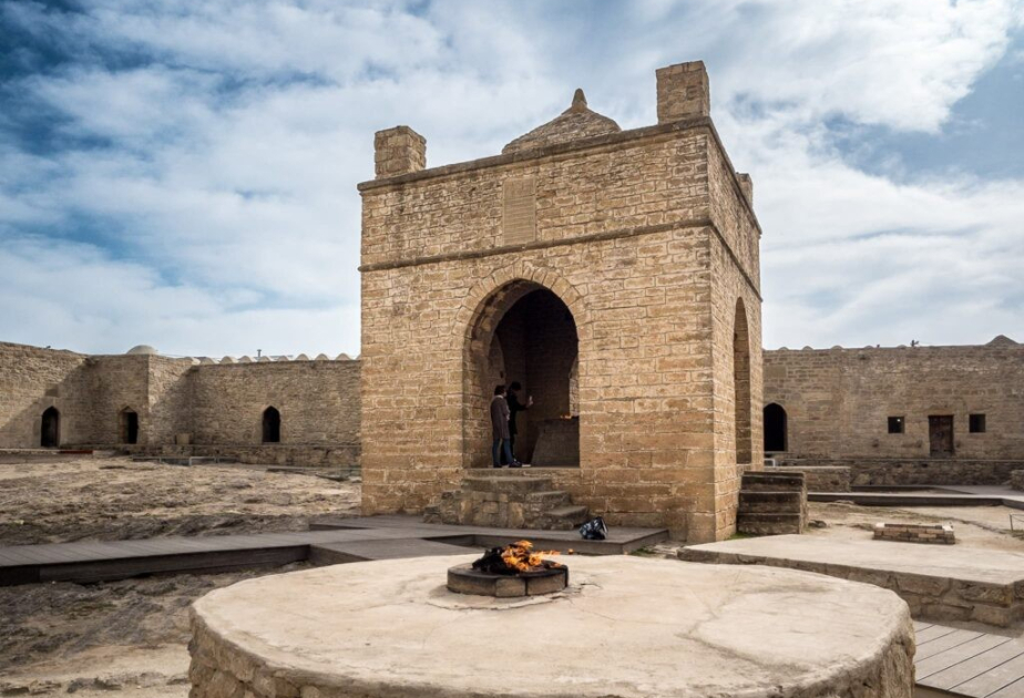 Ateshgah en Bakú: templo del fuego y monasterio hindú en la península de Absherón