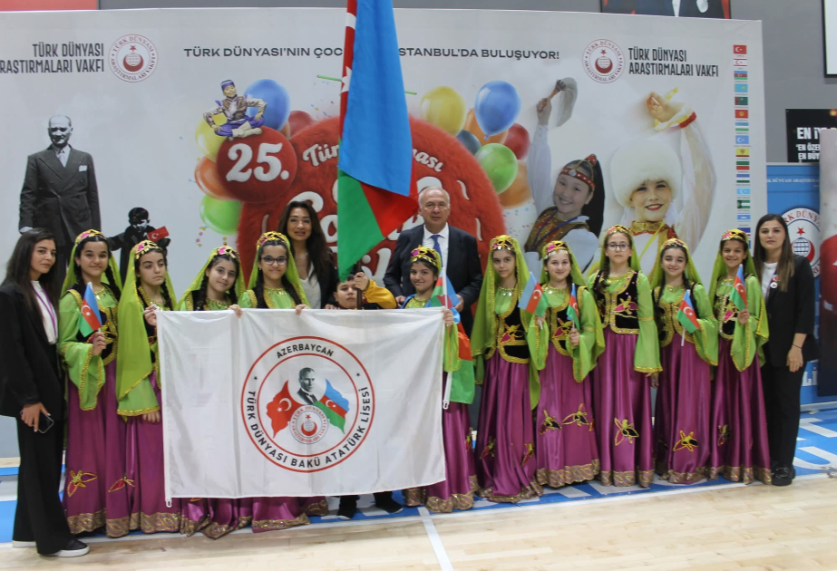 Azərbaycan İstanbulda keçirilən XXV Türk Dünyası Uşaq Şənliyində təmsil olunub