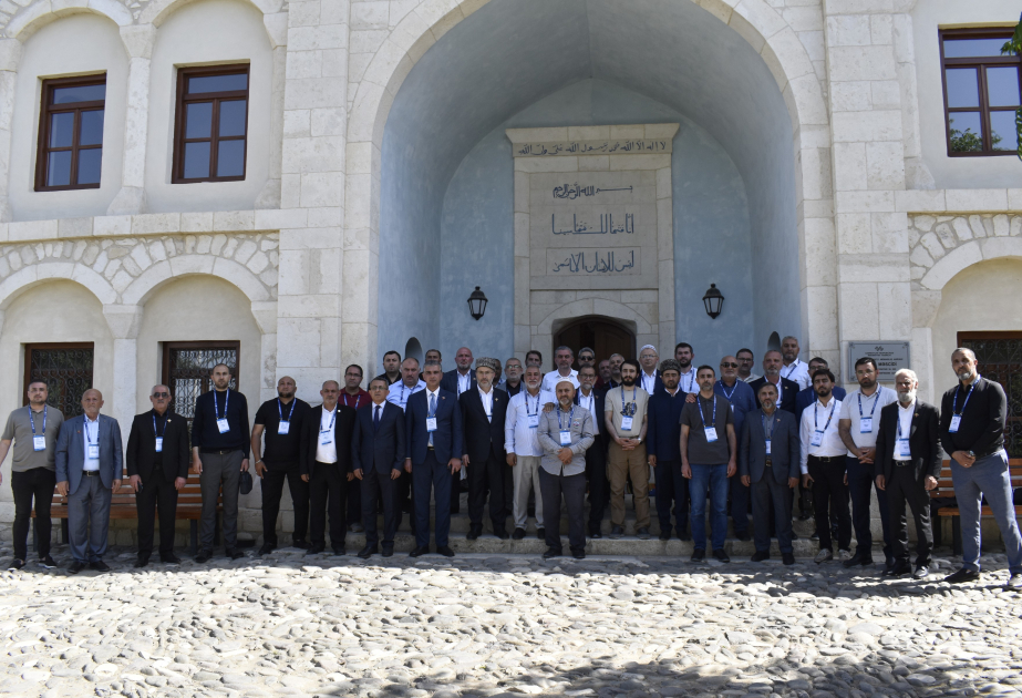 رجال الدين من تركيا وجورجيا سافروا إلى أغدام قادمين من شوشا