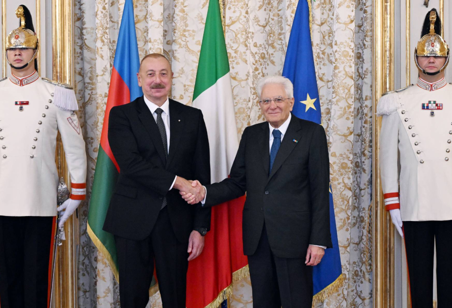 President Ilham Aliyev congratulates Italian counterpart on Republic Day