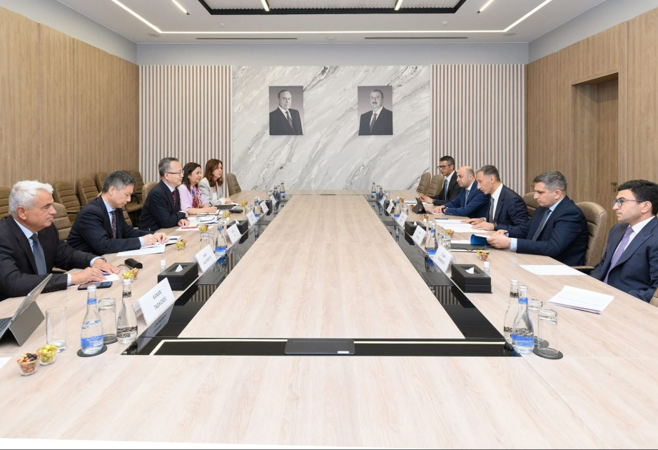 Azərbaycanla Asiya İnkişaf Bankı arasında rəqəmsallaşma və kibertəhlükəsizlik istiqamətlərində əməkdaşlıq müzakirə olunub