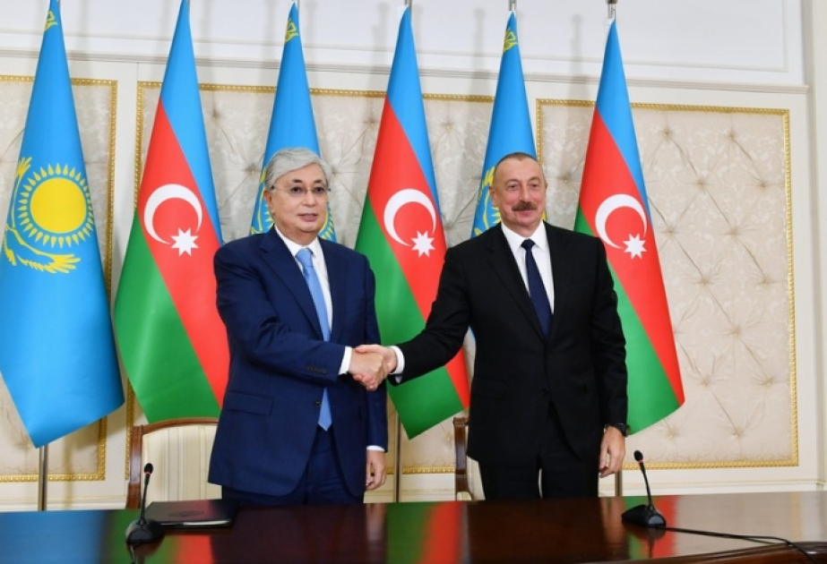 Presidente de Azerbaiyán: "Estamos satisfechos con el nivel actual de nuestras relaciones con Kazajistán"