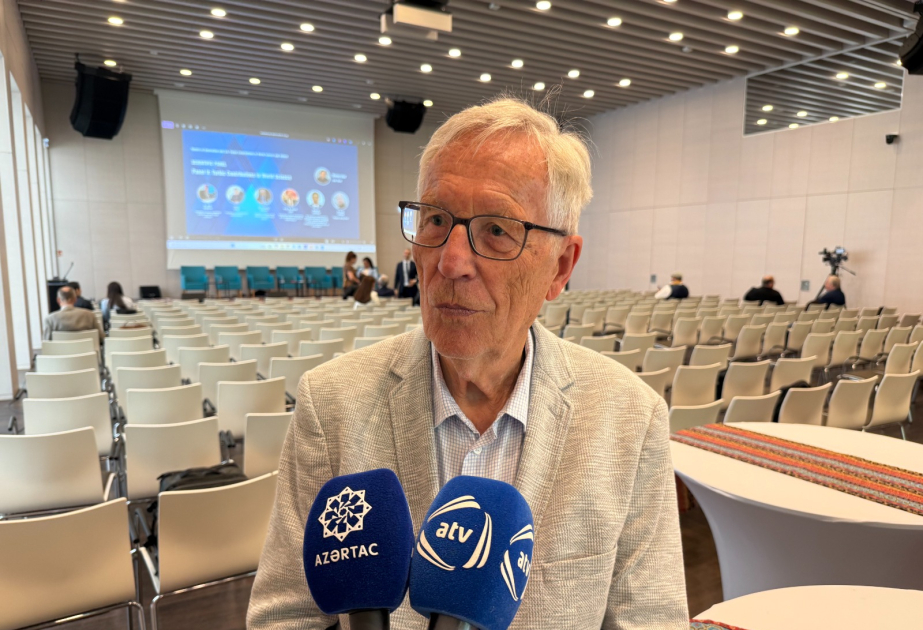 Alman professor: Berlindəki konfrans Türk Dünyasının irsi ilə yaxından tanış olmaq üçün əla fürsətdir VİDEO