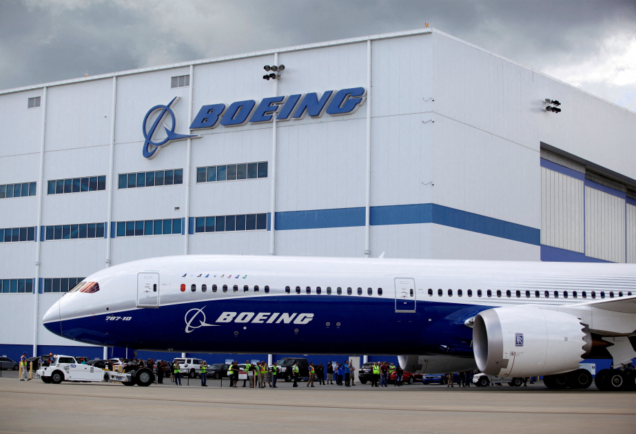 “Boeing” təyyarə qəzalarına görə 1,1 milyard dollar ödəyəcək