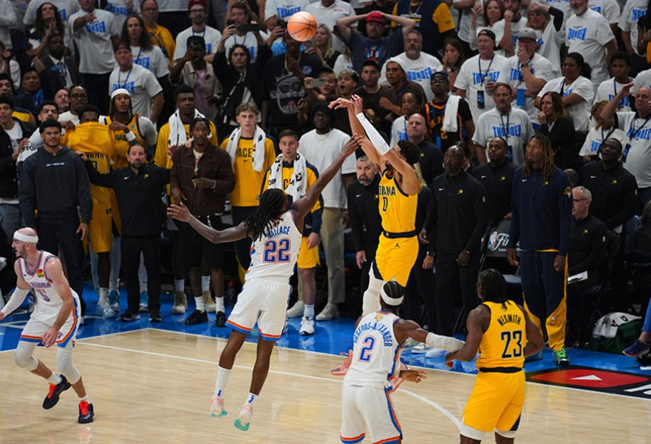 Haliburton caps huge rally with winning jumper as Pacers stun Thunder 111-110 in Game 1