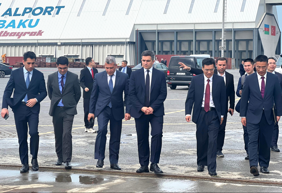 Çin nümayəndə heyəti Bakı Limanının multimodal imkanları ilə tanış olub